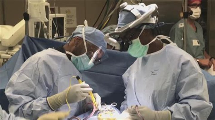 How much are neurosurgeons paid in South Africa?