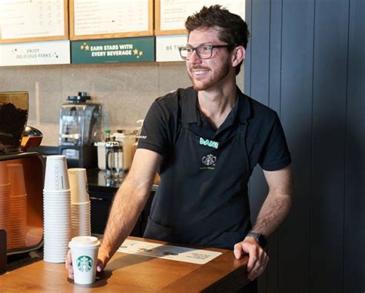 How much does an assistant store manager at Starbucks make?